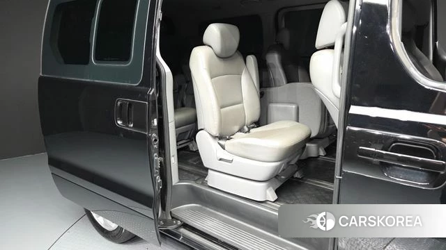 Hyundai The New Grand Starex 2019 Черный из Кореи, фото 3