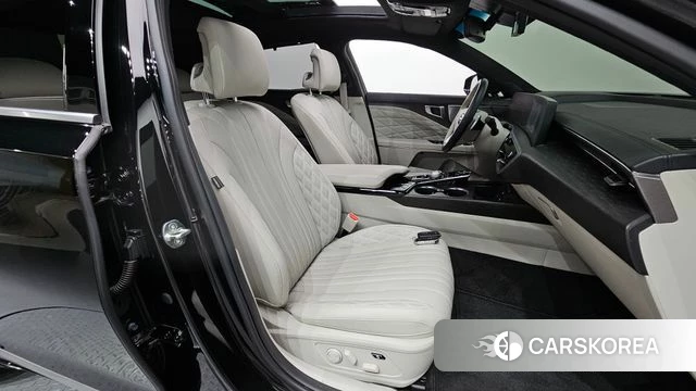 Kia K8 2023 Черный из Кореи, фото 3