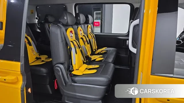 Hyundai Staria 2024 Желтый из Кореи, фото 3