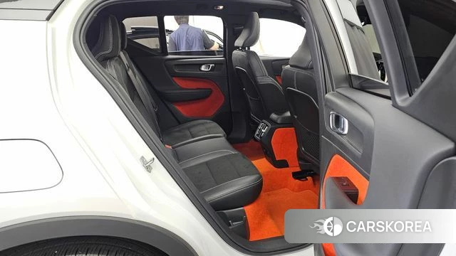 Volvo XC40 2021 Белый из Кореи, фото 3