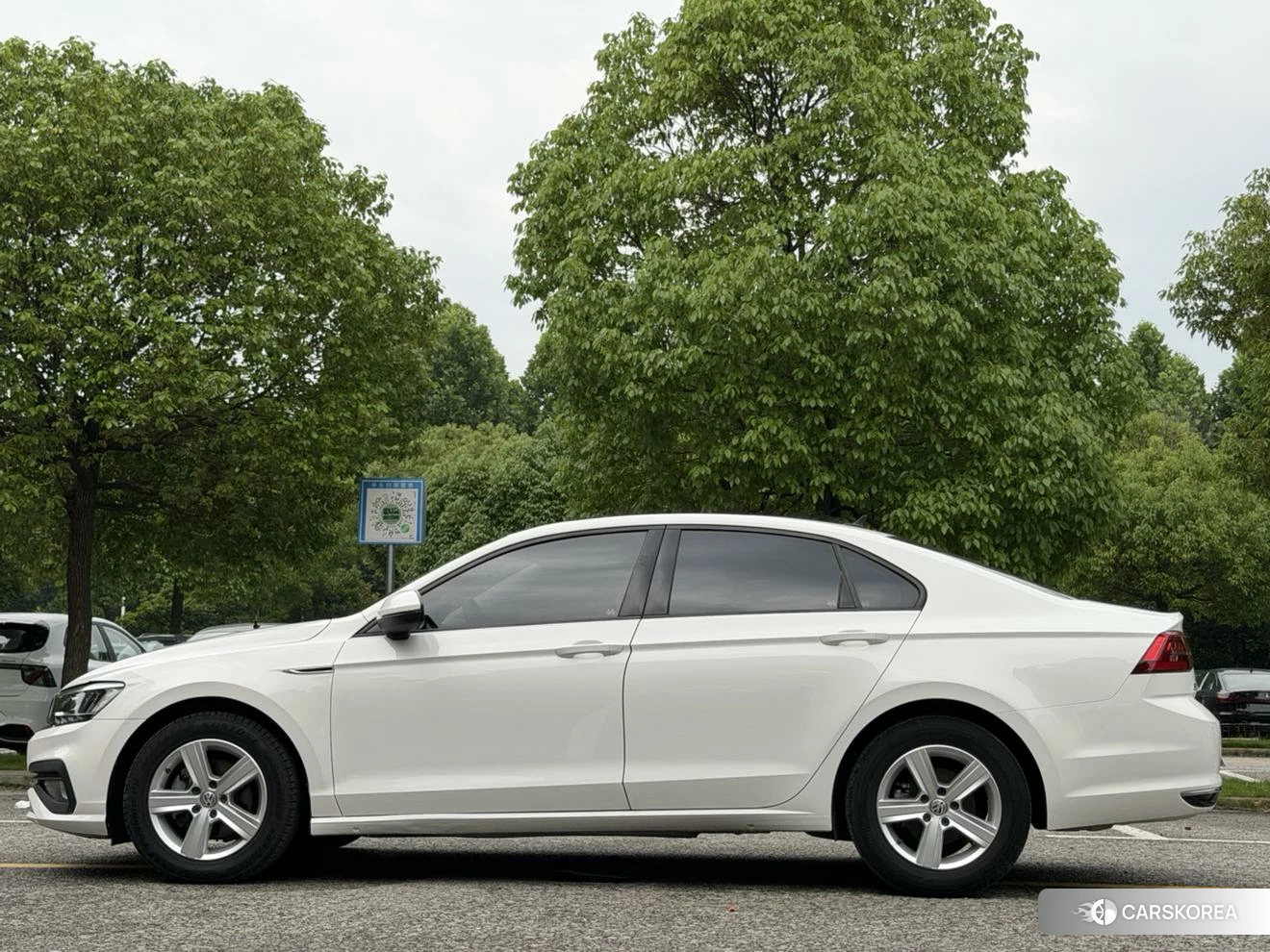 Volkswagen Lingdu 2020 Белый из Китая, фото 3