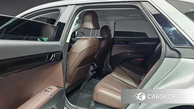Hyundai Grandeur (GN7) 2023 Серебристо-серый из Кореи, фото 3