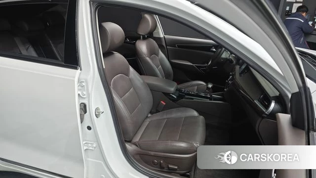 Kia Come New K7 2018 Белый из Кореи, фото 3