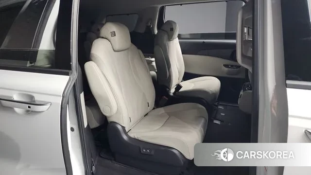 Kia Carnival 4th generation 2023 Белый из Кореи, фото 3