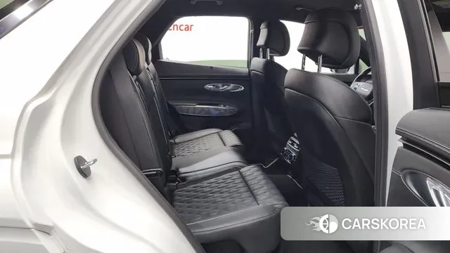 Genesis GV70 2022 Белый из Кореи, фото 3