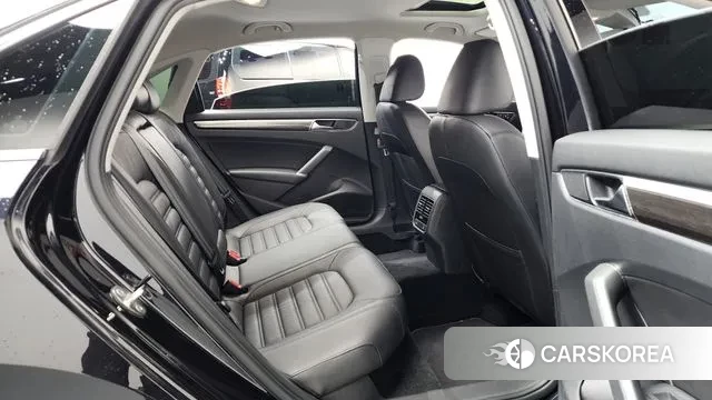 Volkswagen The New Passat 2018 Черный из Кореи, фото 3