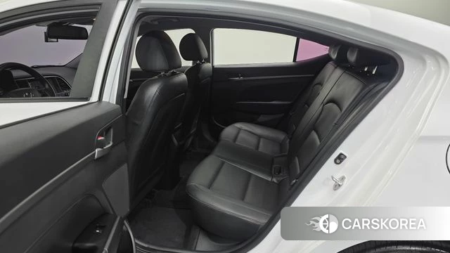Hyundai Avante AD 2018 Белый из Кореи, фото 3