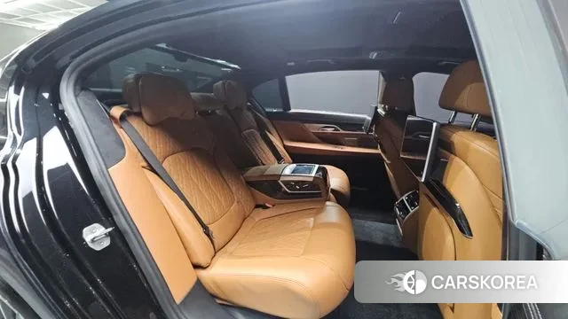 BMW 7 Series (G11) 2020 Черный из Кореи, фото 3