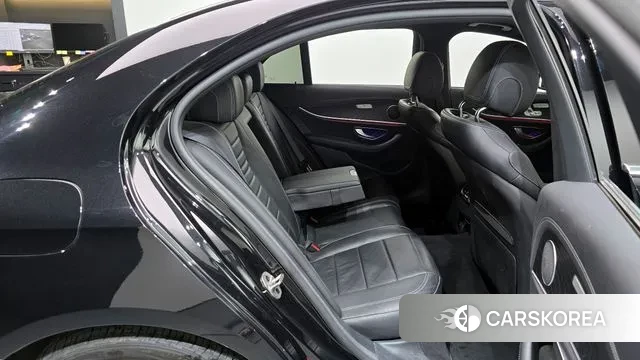 Mercedes-Benz E-Class W213 2022 Черный из Кореи, фото 3