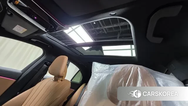 Mercedes-Benz E-Class W214 2024 Белый из Кореи, фото 3