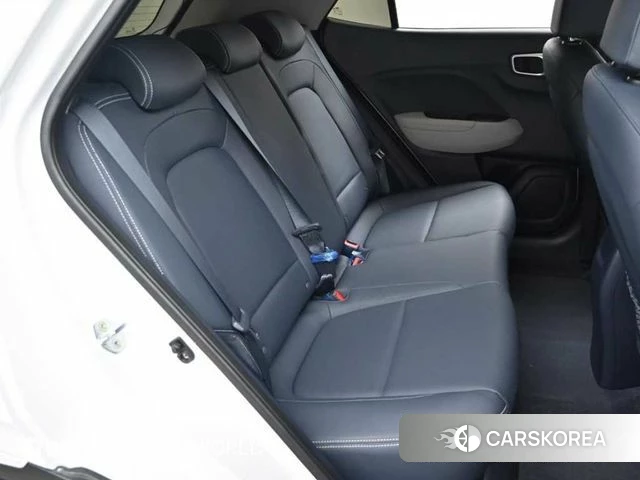 Hyundai Venue 2021 Белый из Кореи, фото 3