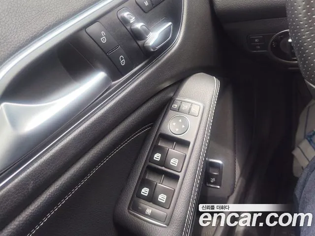 Mercedes-Benz GLA-Class X156 2018 Черный из Кореи, фото 3