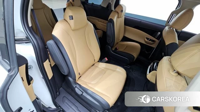 Kia Carnival 4th generation 2023 Белый из Кореи, фото 3