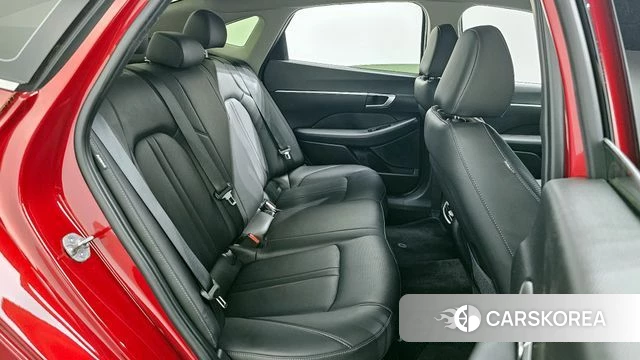 Hyundai Sonata D Edge Hybrid (DN8) 2023 Красный из Кореи, фото 3