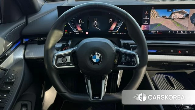 BMW 5 Series (G60) 2024 Белый из Кореи, фото 3
