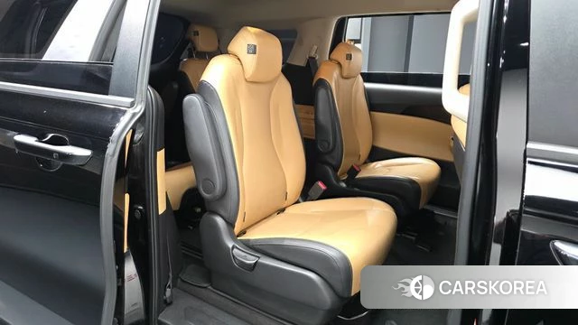Kia Carnival 4th generation 2023 Черный из Кореи, фото 3