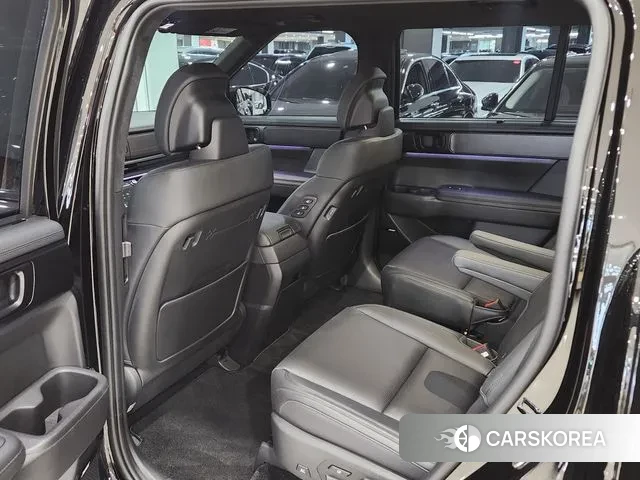 Hyundai Santa Fe (MX5) 2023 Черный из Кореи, фото 3