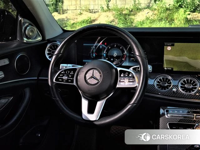 Mercedes-Benz E-Class W213 2019 Серебристо-серый из Кореи, фото 3
