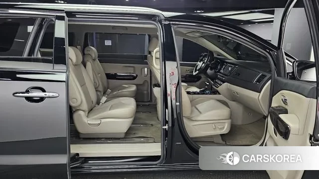 Kia The New Carnival 2019 Черный из Кореи, фото 3