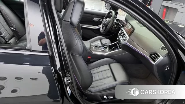 BMW 3 Series (G20) 2022 Черный из Кореи, фото 3