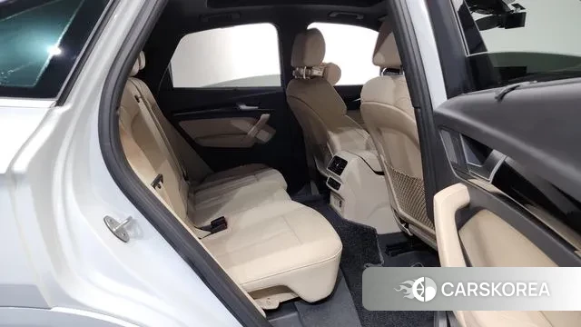 Audi Q5 (FY) 2022 Белый из Кореи, фото 3