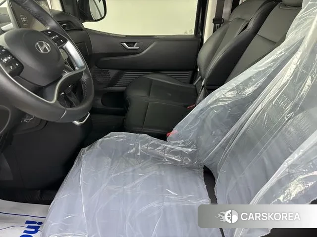 Hyundai Staria 2024 Черный из Кореи, фото 3