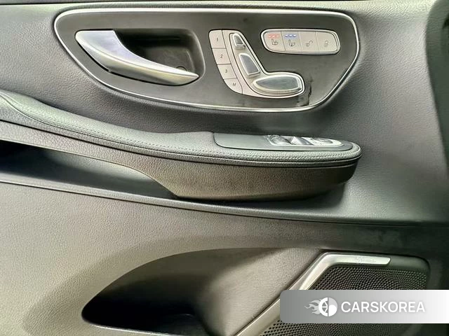 Mercedes-Benz V-class id 4235444 из Китая 3