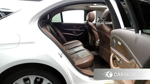 Mercedes-Benz E-Class W213 2019 Белый из Кореи, фото 3