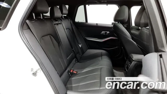 BMW 3 Series (G20) 2023 Белый из Кореи, фото 3