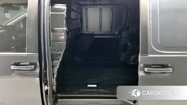 Hyundai Staria 2023 Серый из Кореи, фото 3