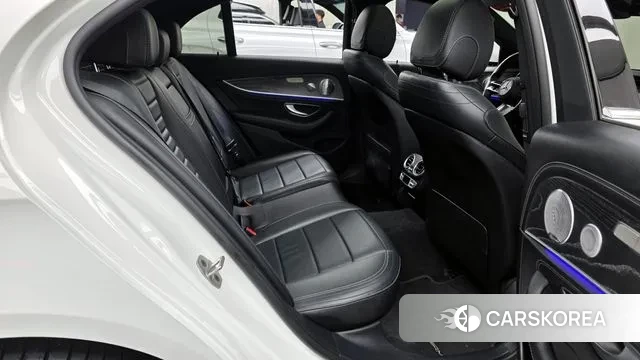 Mercedes-Benz E-Class W213 2020 Белый из Кореи, фото 3