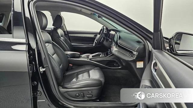 Hyundai The New Grandeur IG Hybrid 2022 Черный из Кореи, фото 3