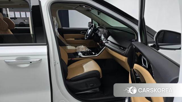 Kia Carnival 4th generation 2023 Белый из Кореи, фото 3