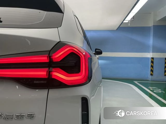 BMW iX3 2023 Белый из Китая, фото 3