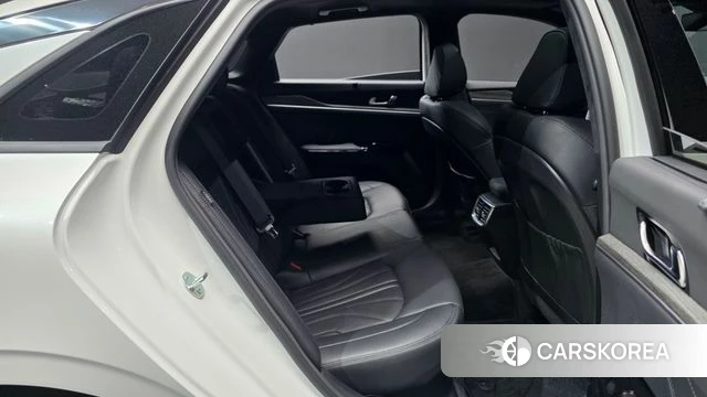 Kia The New K5 Hybrid 3rd generation 2025 Белый из Кореи, фото 3