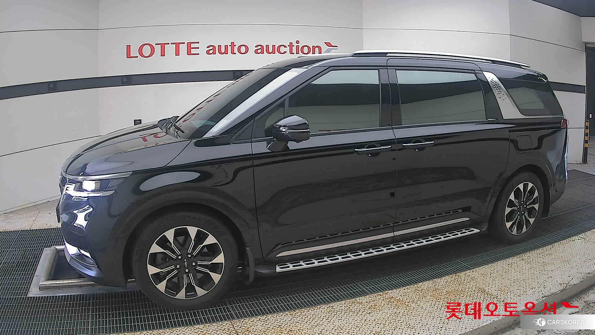 Kia Carnival 2023 Черный из Кореи, фото 3