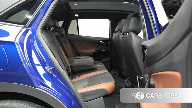Volkswagen ID.4 2023 Синий из Кореи, фото 3