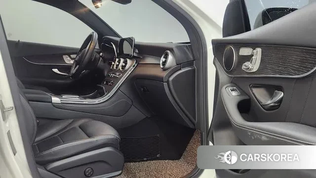 Mercedes-Benz GLC-Class X253 2020 Белый из Кореи, фото 3