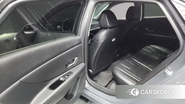 Hyundai The New Avante (CN7) 2023 Серый из Кореи, фото 3