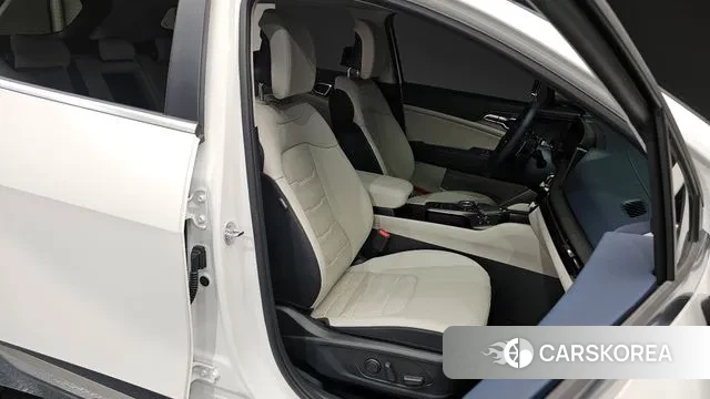 Kia The New Sportage 5th Generation 2025 Белый из Кореи, фото 3