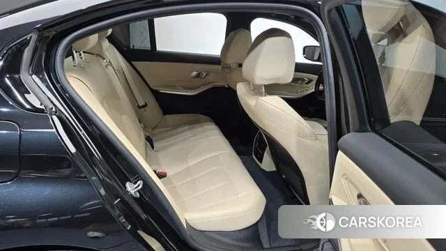 BMW 3 Series (G20) 2023 Черный из Кореи, фото 3