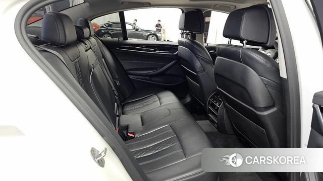 BMW 5 Series (G30) 2020 Белый из Кореи, фото 3