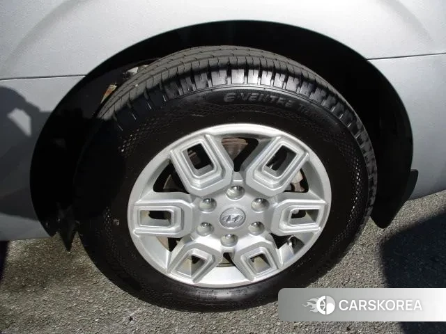 Hyundai Staria 2022 Серебристо-серый из Кореи, фото 3