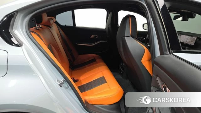 BMW M3 (G80) 2025 Цвет галактики из Кореи, фото 3