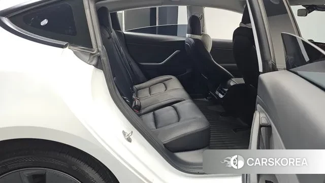 Tesla Model 3 2021 Белый из Кореи, фото 3