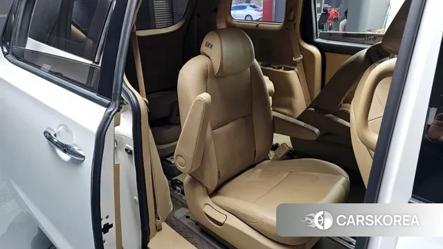 Kia The New Carnival 2018 Белый из Кореи, фото 3