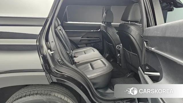 Ssangyong Torres 2022 Черный из Кореи, фото 3