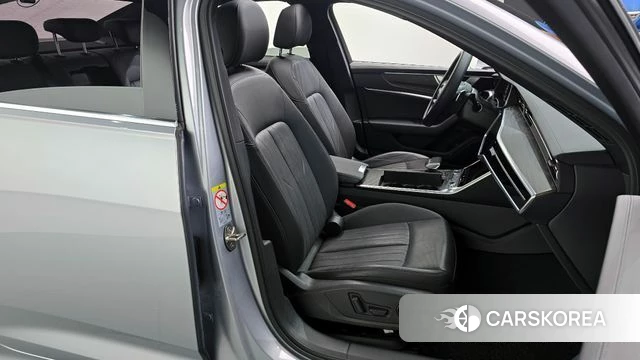 Audi A6 (C8) 2021 Серебряный из Кореи, фото 3