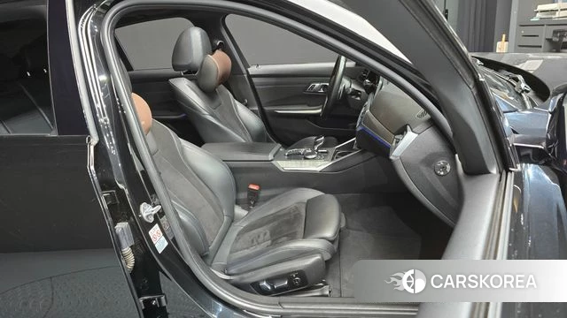 BMW 3 Series (G20) id 4180156 из Кореи 3