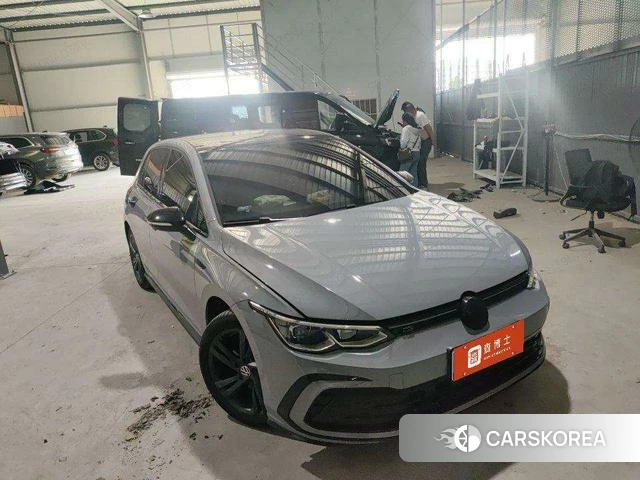 Volkswagen Golf 2022 Темно-серый из Китая, фото 3